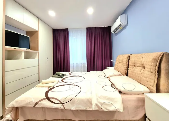 Alexandrovska - Super Centar Luxury * Burgas Stad