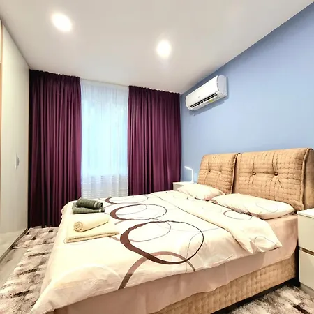Apartment Alexandrovska - Super Centar Luxury *